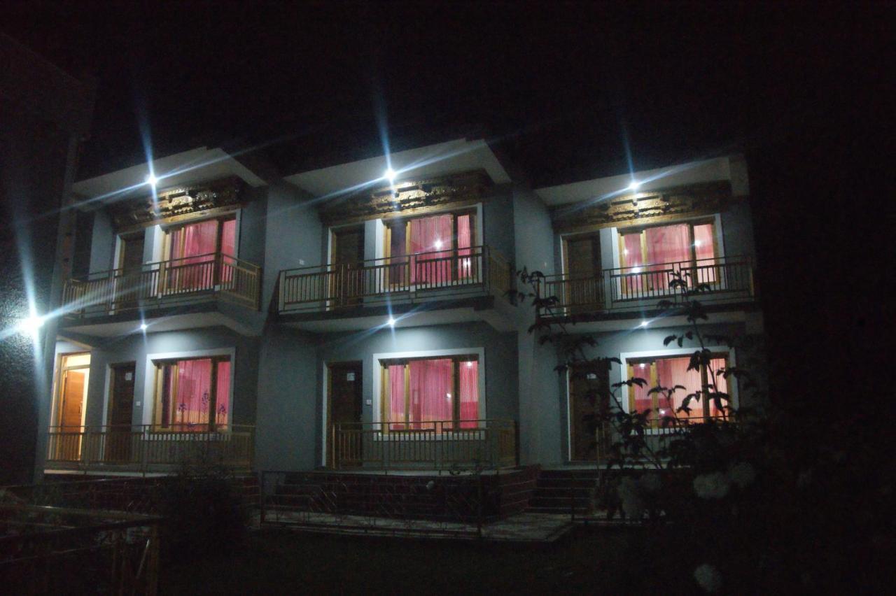 Chandan Guest House Leh Exterior foto