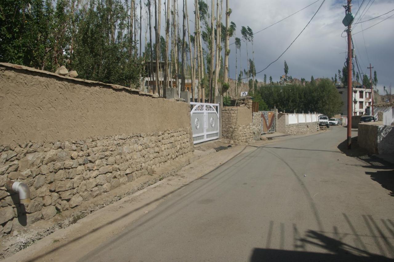 Chandan Guest House Leh Exterior foto