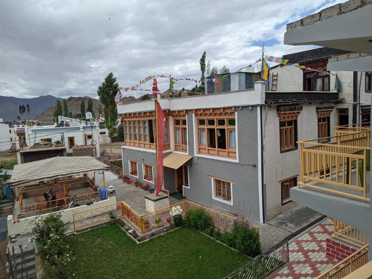 Chandan Guest House Leh Exterior foto