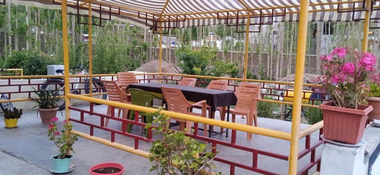 Chandan Guest House Leh Exterior foto